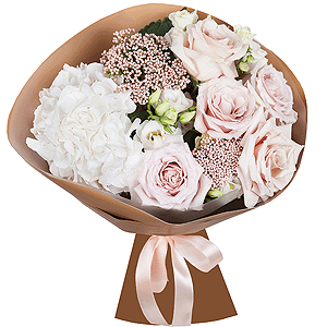  White Hydrangea - 1, lisianthus - 5, Rose Powder 50 cm Ecuador (Quicksand, Menta) - 8, Ozotamnus, Wrapping Paper