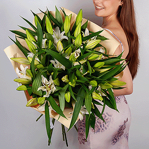 Arrangement of 13 white and yellow lilies with delivery Kerch