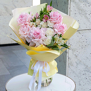 Peony rose pink 'OHara' - 5, Alstromeria white, soft pink - 8, Carnation white, cream - 9, Wrapping Paper