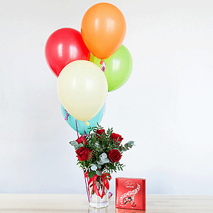 Gift set "Roses, balloons and sweets" with delivery Kerch