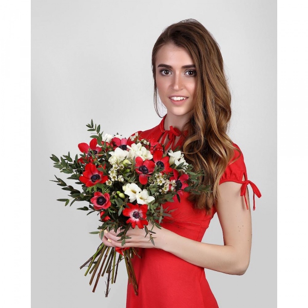 Red anemone - 12, Freesia - 7, Waxflower (1 pc.), Hypericum, Eucalyptus parvifolia (1 pc.), Ribbon