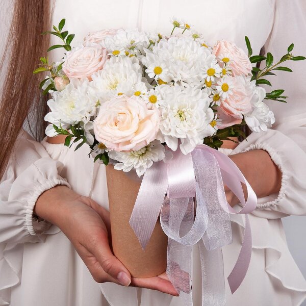 Baltica White Spray Chrysanthemum - 2, Peony sprayrose - 1, Chamomile - 2, Cardboard pot (cup), Oasis, Oasis, Ribbon, Pistachio