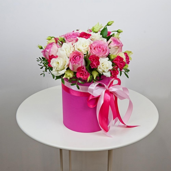 Pink rose 50 cm - 7, lisianthus - 3, Pink spray carnation - 3, Round flower box small , Oasis, Film, Pistachio, Ruscus, Ribbon