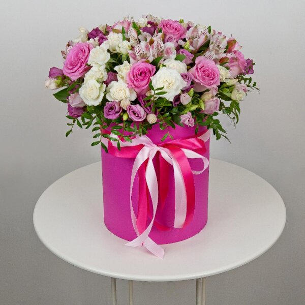 Pink rose 50 cm - 9, Alstromeria white, soft pink - 4, Spray rose: white, cream, light pink 50 cm - 8, Pink Lisianthus (Eustoma) - 4, Round flower box medium, Oasis, Film, Pistachio, Ribbon