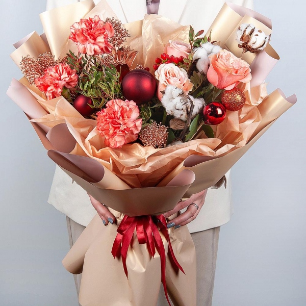 Orange carnation - 5, Peony rose Kahala 50 cm - 3, Skimmia, Pistachio, Cotton branch, Christmas decor (set), Hypericum, Wrapping Paper