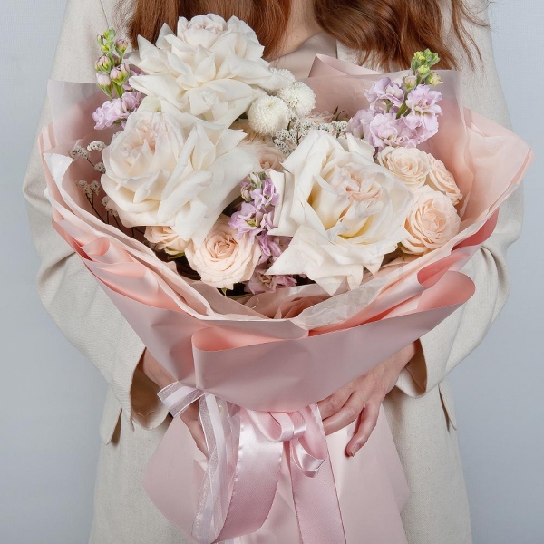 Peony style roses - 11, Peony sprayrose - 3, Matthiola Lilac - 3, Newton White Spray Chrysanthemum - 2, Limonium (1 pc.), Wrapping Paper