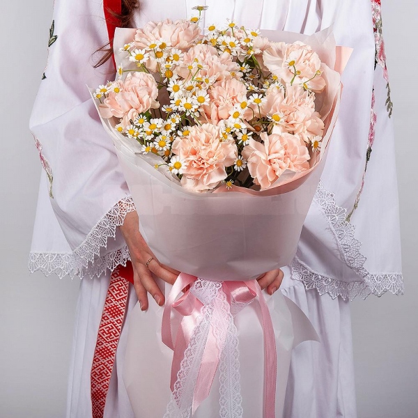 Carnation white, cream - 9, Chamomile - 4, Wrapping Paper