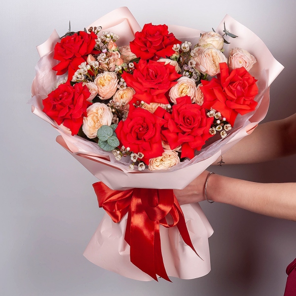 Red rose Nina 50 cm - 7, Spray rose: white, cream, light pink 50 cm - 5, Waxflower (1 pc.), Wrapping Paper, Eucalyptus