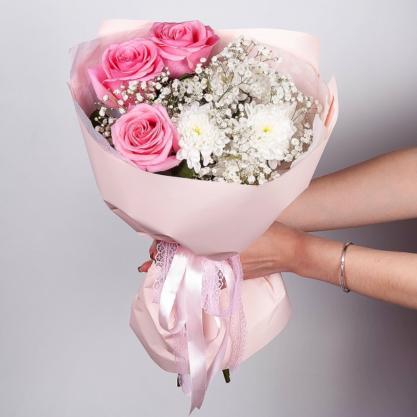 Rose Pink 50 cm Ecuador (Chelo, Hermosa, Novia, Titanik, Engagement, Pink Mondiale) - 3, Gypsophila - 3, Baltica White Spray Chrysanthemum - 1, Wrapping Paper