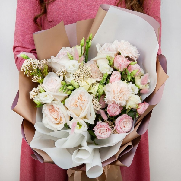 Peony style roses - 5, Bright pink spray rose mix, 50 cm - 4, Carnation white, cream - 3, lisianthus - 3, Ozotamnus, Dried flowers decor, Wrapping Paper