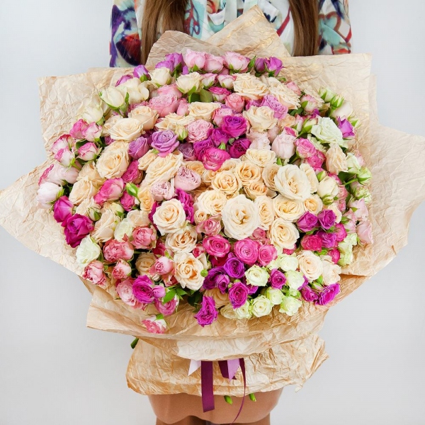 Spray rose 50 cm (multiple small blooms on a stem) - 40, Peony sprayrose - 35, Ribbon, Paper luxury