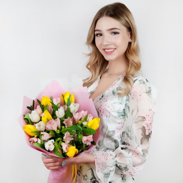 Alstromeria white, soft pink - 9, Tulip white - 9, Yellow tulip - 8, Pistachio, Wrapping Paper, Ribbon