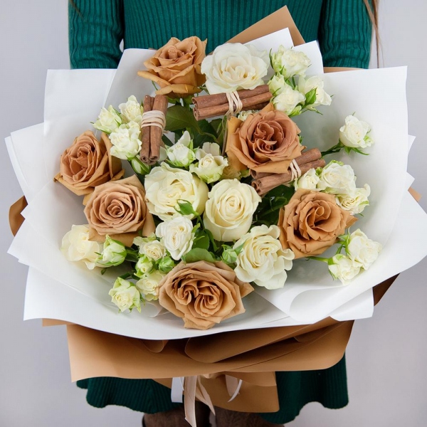 Spray rose: white, cream, light pink 50 cm - 9, Роза Тоффи - 9, White rose 50 cm - 8, Cinnamon decorative packaging, Wrapping Paper