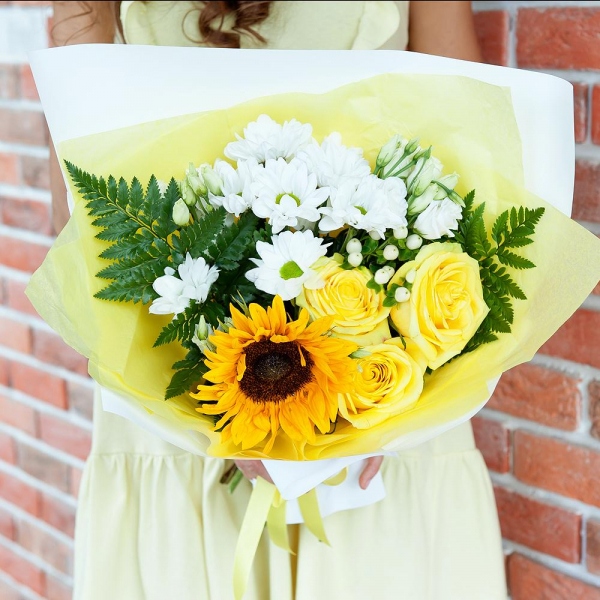 Yellow rose 50 cm - 5, lisianthus - 2, Bacardi White Spray Chrysanthemum - 2, Sunflower - 1, Fern (1 pc.), Hypericum, Wrapping Paper, Ribbon