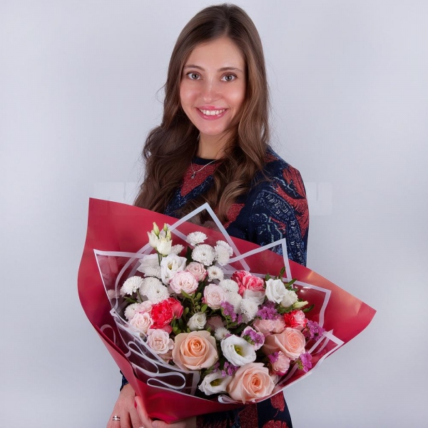 Athos poms Stallion - 3, Spray rose: white, cream, light pink 50 cm - 3, Rose Cream 50 cm - 3, Pink carnation - 3, lisianthus - 1, Pistachio, Wrapping Paper, Pink Statice