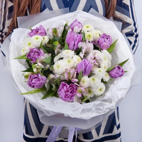 Newton White Spray Chrysanthemum - 5, Lilac tulip - 13, Alstromeria lilac, purple - 6, Wrapping Paper, Ribbon