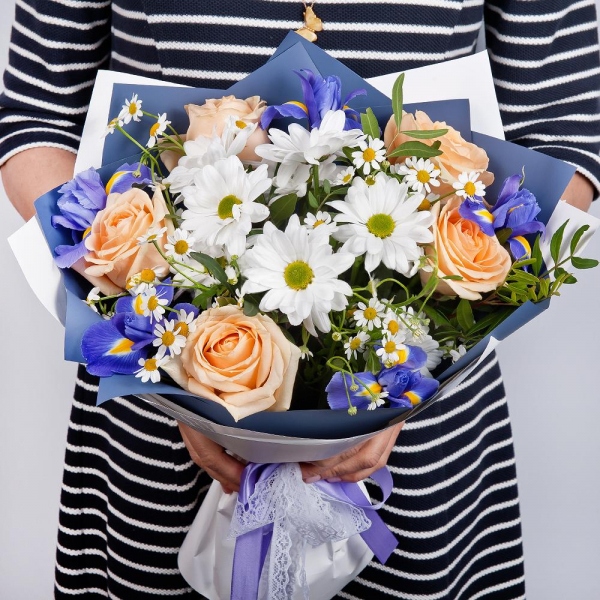 Irises - 8, Rose Cream 50 cm - 7, Bacardi White Spray Chrysanthemum - 2, Gypsophila - 2, Pistachio, Wrapping Paper