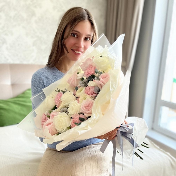 Ranunculus White - 3, Pink carnation - 5, White rose 50 cm - 7, Peony rose pink 'OHara' - 7, White spray carnation - 5, Brunia Green Lanuginosa (1 pc.), Wrapping Paper, Eucalyptus
