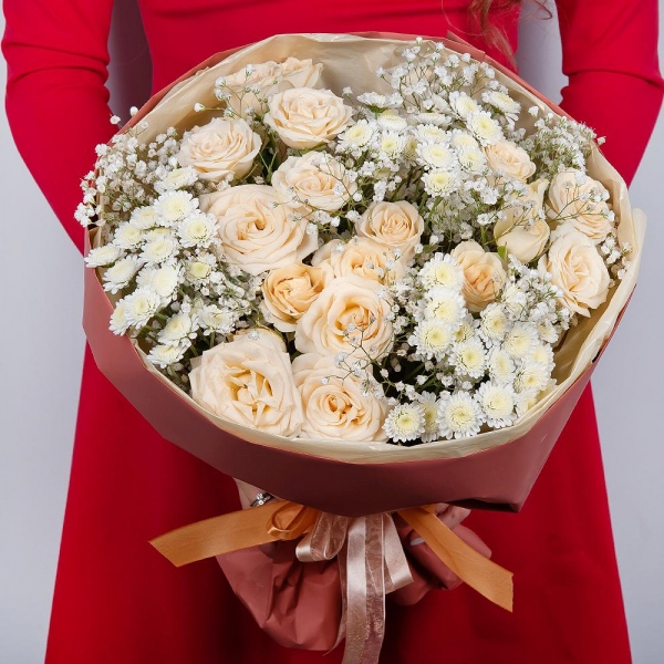 Spray rose: white, cream, light pink 50 cm - 4, Athos poms Stallion - 3, Gypsophila - 2, Wrapping Paper