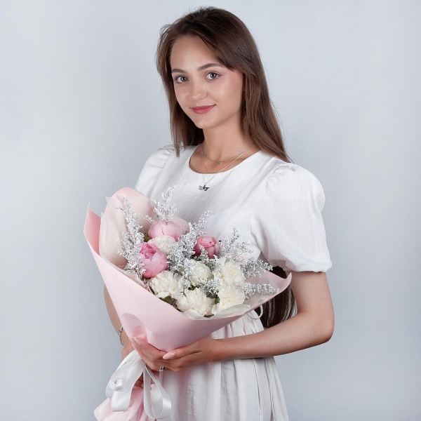 Peony pink - 5, Carnation white, cream - 10, Solidago (1 pc.), Wrapping Paper