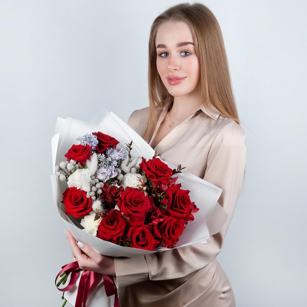 Red rose 50 cm - 9, Alstromeria Red, Bright Pink - 6, Carnation white, cream - 3, Carnation white, cream - 7, Pistachio, Dried flowers in assortment, Solidago (1 pc.), Wrapping Paper, Brunia Green Lanuginosa (1 pc.)