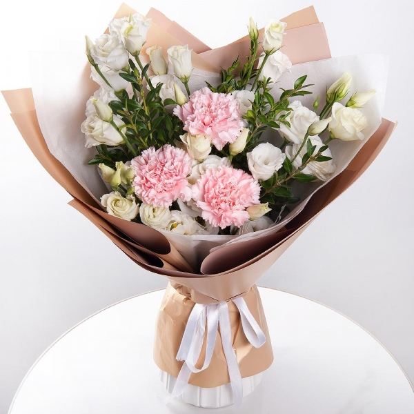 lisianthus - 3, Pink carnation - 3, Pistachio, Wrapping Paper