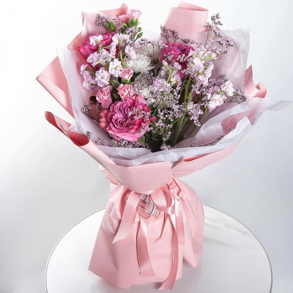 Peony rose Kahala 50 cm - 3, Baltica White Spray Chrysanthemum - 1, Matthiola Lilac - 3, Pink spray carnation - 3, Limonium (1 pc.), Wrapping Paper