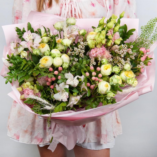 Peony sprayrose - 3, Alstromeria white, soft pink - 8, Pink Lisianthus (Eustoma) - 2, Pistachio, Hypericum, Waxflower (1 pc.), Green bell (1 pc.), Dried flowers in assortment, Wrapping Paper