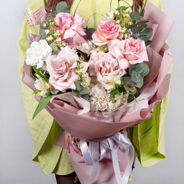 Rose Cream 50 cm - 2, Peony rose pink 'OHara' - 3, White Matthiola - 3, Alstromeria white, soft pink - 3, Carnation white, cream - 3, Baltica White Spray Chrysanthemum - 1, Ozotamnus, Eucalyptus, Wrapping Paper